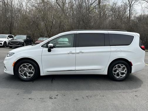 2023 Chrysler Pacifica Limited