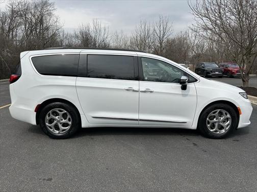 2023 Chrysler Pacifica Limited