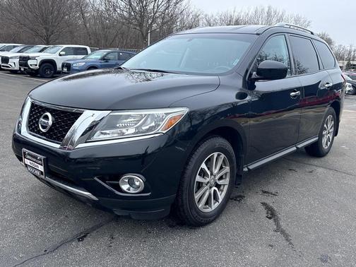 2015 Nissan Pathfinder SV