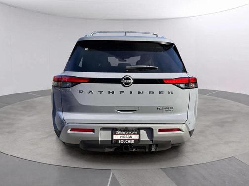 2025 Nissan Pathfinder Platinum 4WD