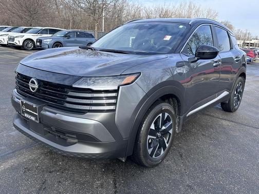 2025 Nissan Kicks SV