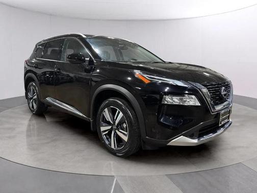 Black 2023 Nissan Rogue Platinum