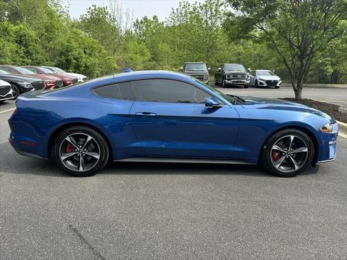 2022 Ford Mustang EcoBoost