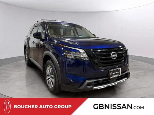 2023 Nissan Pathfinder SL 4WD