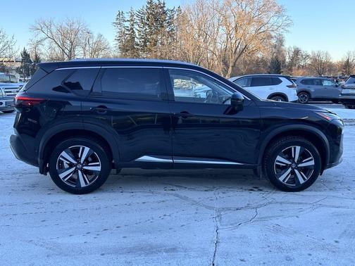 2021 Nissan Rogue Platinum