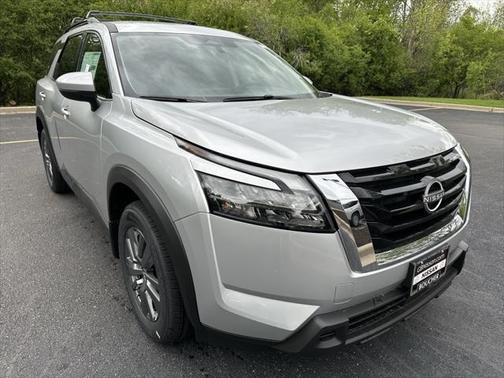2025 Nissan Pathfinder SV 4WD