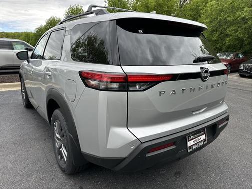 2025 Nissan Pathfinder SV 4WD