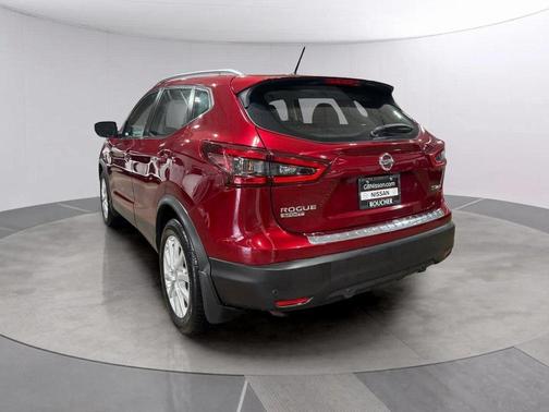 2022 Nissan Rogue Sport SV