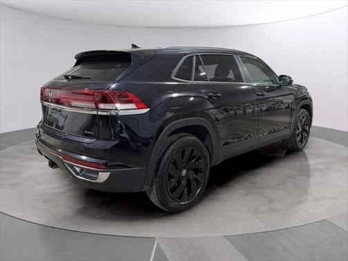 2024 Volkswagen Atlas Cross Sport 2.0T SE w/Technology 4MOTION