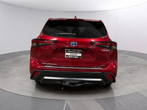 2024 Toyota Highlander Hybrid XLE