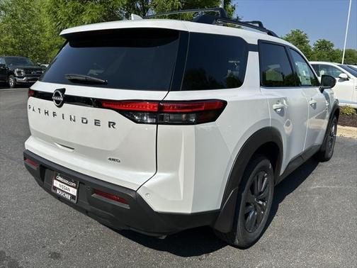 2025 Nissan Pathfinder SV 4WD