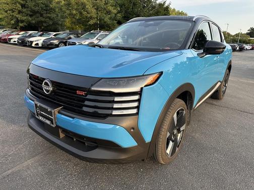 2025 Nissan Kicks SR