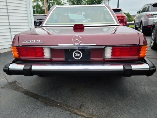 1986 Mercedes-Benz SL-Class 560SL