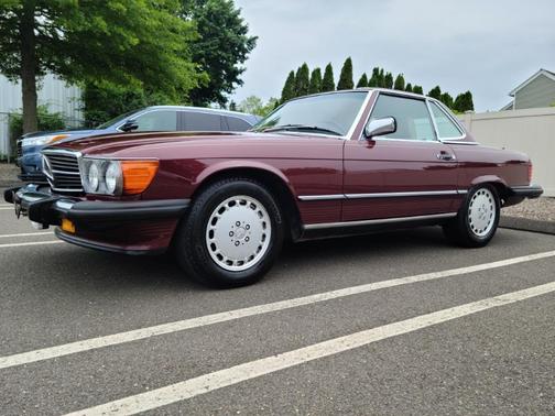 1986 Mercedes-Benz SL-Class 560SL
