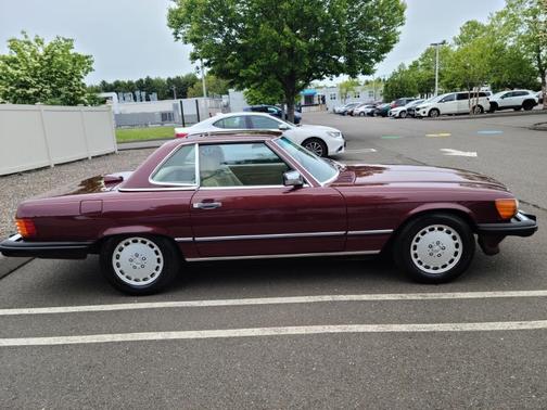 1986 Mercedes-Benz SL-Class 560SL