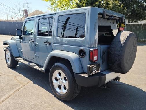 2014 Jeep Wrangler Unlimited Sahara