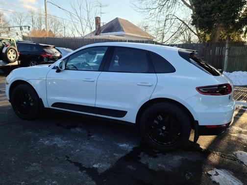 2016 Porsche Macan S