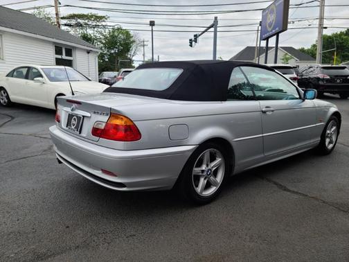 2002 BMW 325 Ci