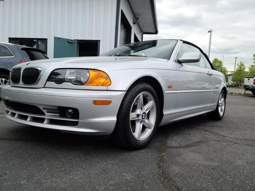 2002 BMW 325 Ci