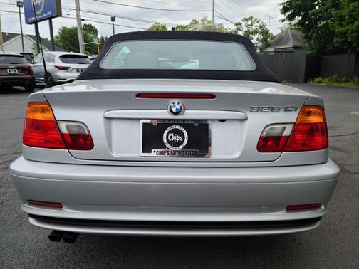 2002 BMW 325 Ci