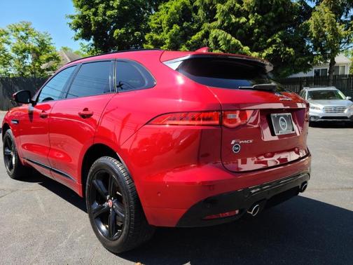 2017 Jaguar F-PACE S