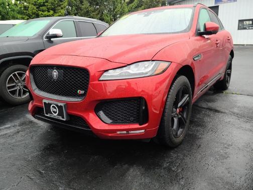 2017 Jaguar F-PACE S