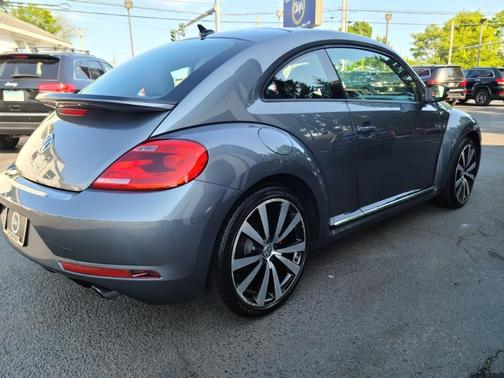 2015 Volkswagen Beetle 2.0T R-Line