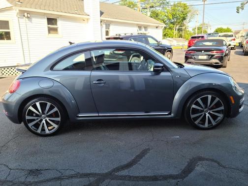 2015 Volkswagen Beetle 2.0T R-Line