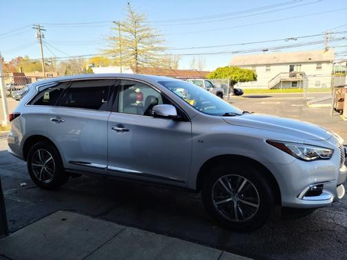 2018 INFINITI QX60 Base