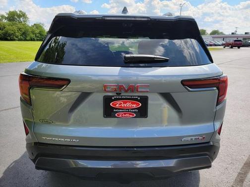 2026 GMC Terrain AWD AT4