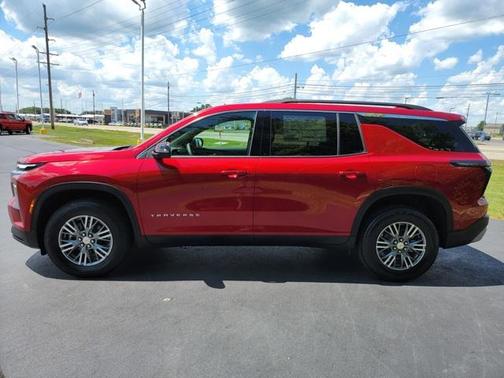 2025 Chevrolet Traverse LT