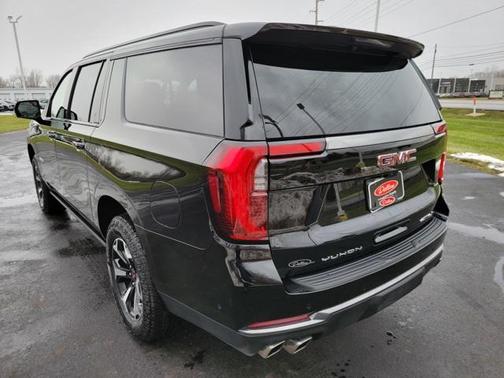 2026 GMC Yukon XL 4WD AT4