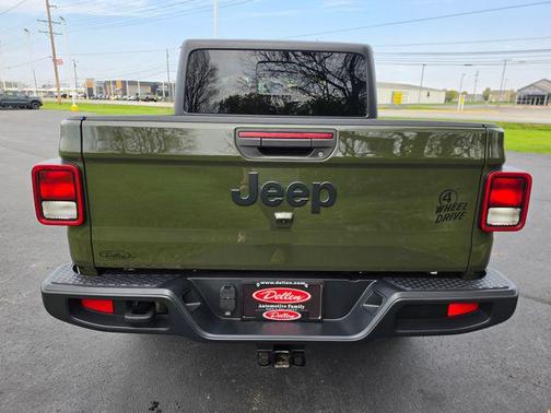 Sarge Green Clearcoat 2023 Jeep Gladiator Willys 4x4