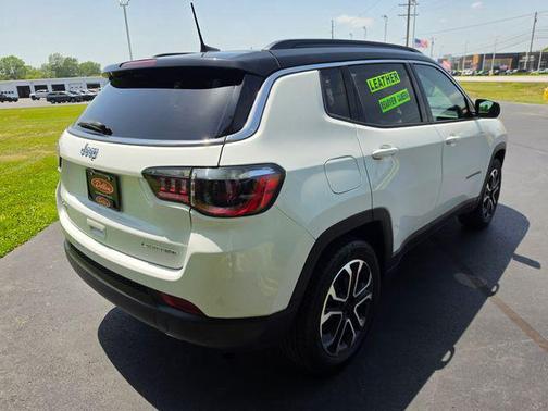 Bright White Clearcoat 2023 Jeep Compass Limited