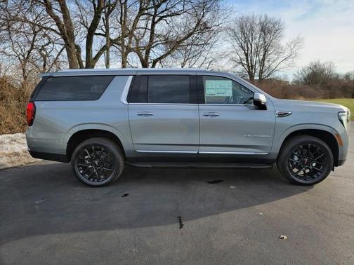 2026 GMC Yukon XL 4WD Elevation