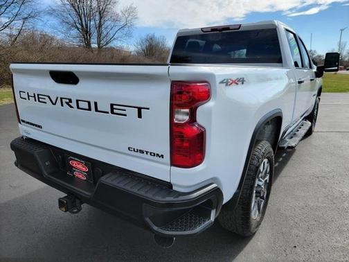 2022 Chevrolet Silverado 2500 Custom