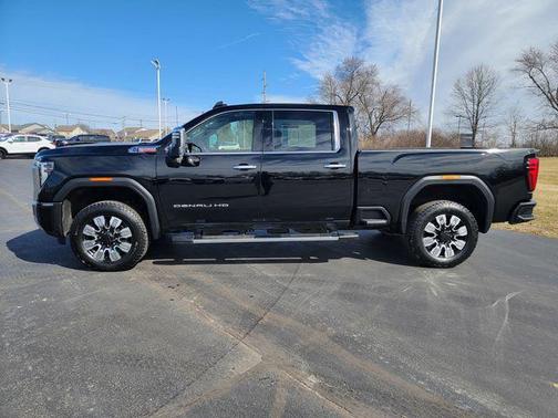 2025 GMC Sierra 2500 Denali