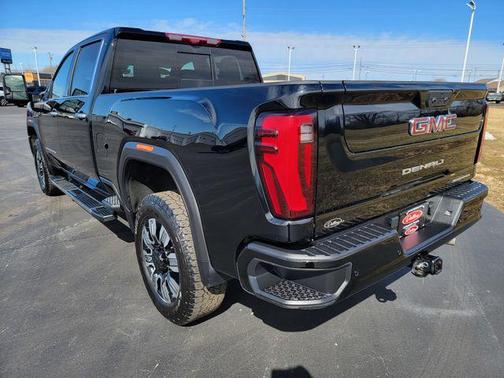 2025 GMC Sierra 2500 Denali
