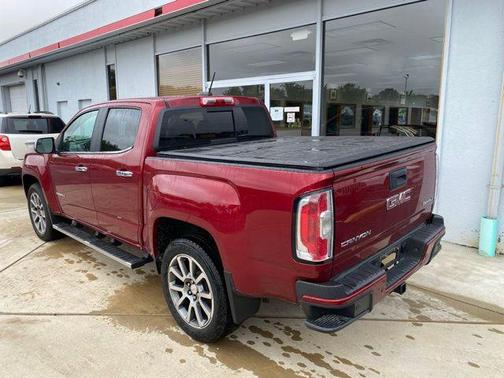 Red Quartz Tintcoat 2019 GMC Canyon Denali