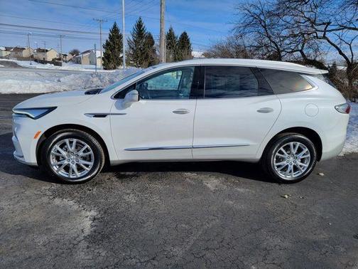 2023 Buick Enclave Essence FWD