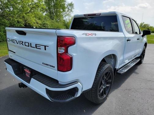 2022 Chevrolet Silverado 1500 Custom