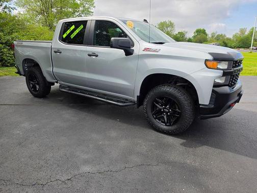 Silver Ice Metallic 2020 Chevrolet Silverado 1500 Custom Trail Boss