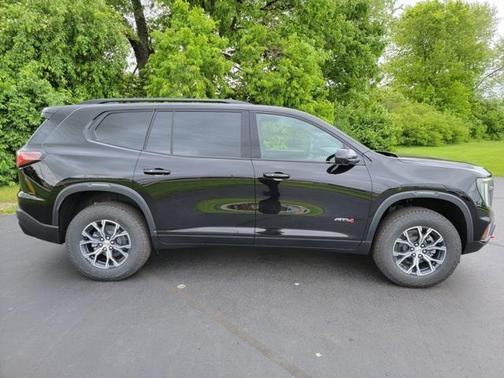 2025 GMC Acadia AWD AT4