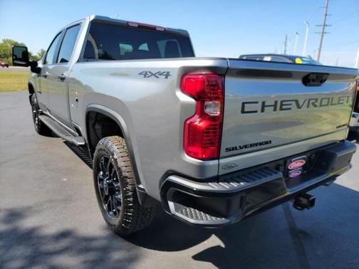 2026 Chevrolet Silverado 2500 Custom