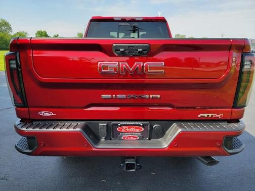 2025 GMC Sierra 2500 AT4