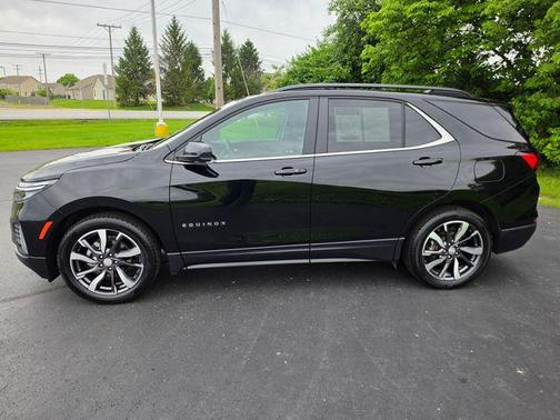 Mosaic Black Metallic 2024 Chevrolet Equinox 1LT