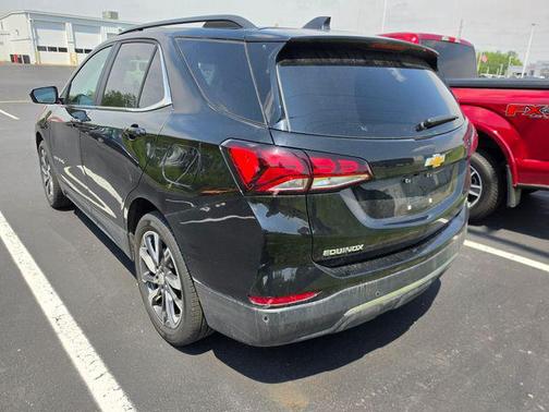 Mosaic Black Metallic 2024 Chevrolet Equinox 1LT