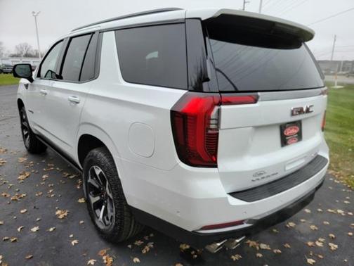 2026 GMC Yukon 4WD AT4