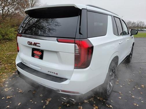 2026 GMC Yukon 4WD AT4