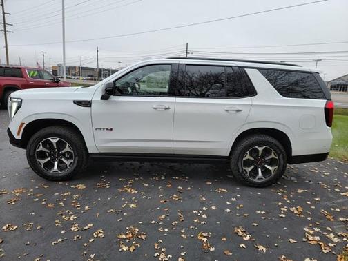 2026 GMC Yukon 4WD AT4